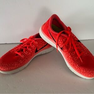 Nike Women's Bright Red/Orange Athletic Shoes